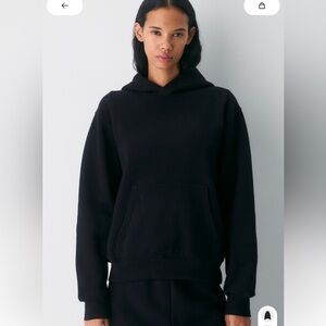 Aritzia Black Cozy Fleece Perfect Hoodie Sweatshirt
